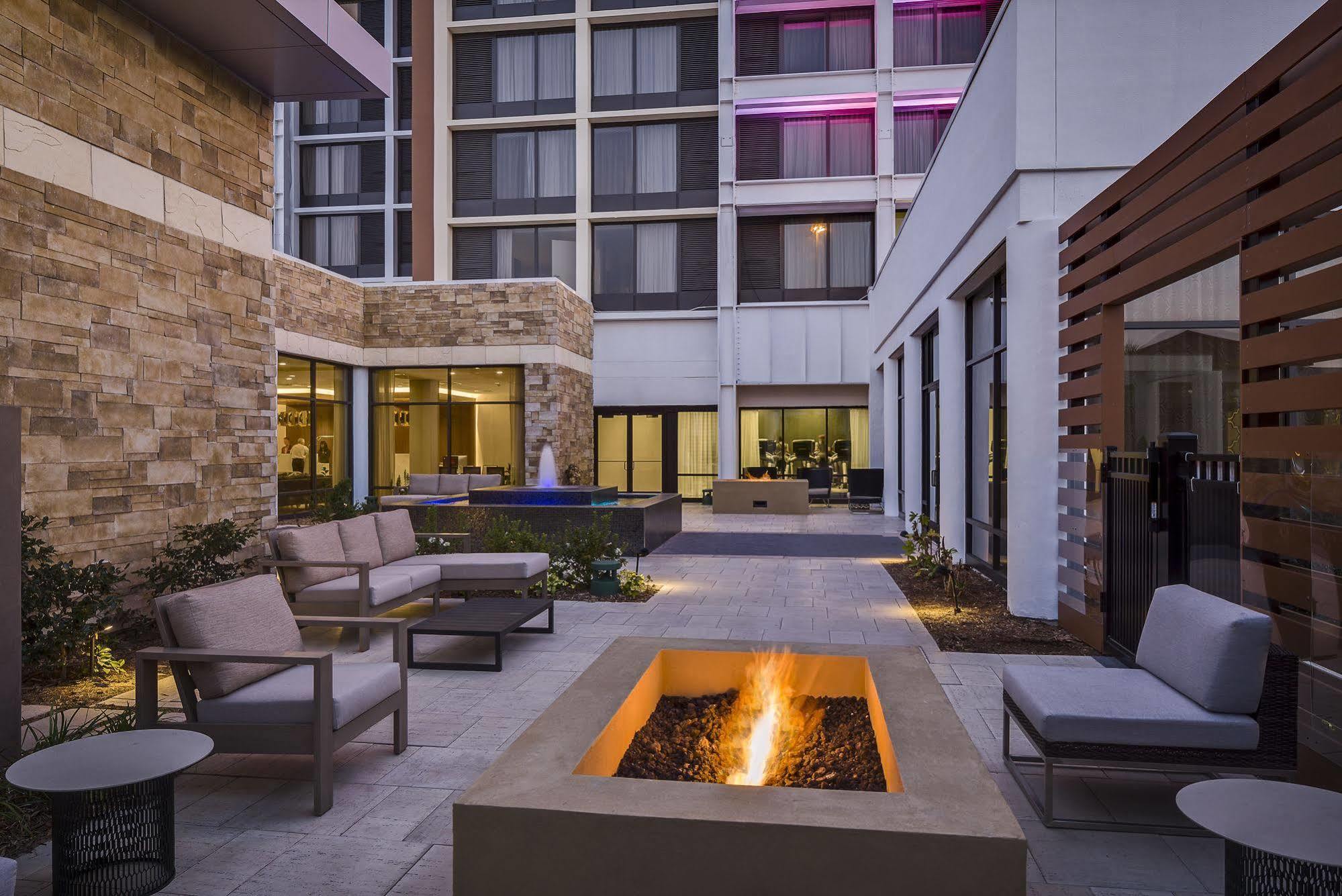 North Charleston Marriott Hotel Bagian luar foto